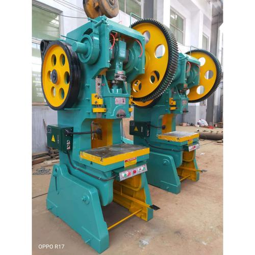 供應(yīng)JB23系列40噸普通沖床 斜齒齒輪傳動(dòng)開式可傾壓力機(jī)在沖孔應(yīng)用中的優(yōu)勢(shì)